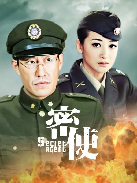 无水印『韩国版百度云泄密流出』超靓班花和两男同学假期3P啪啪 轮着伺候裹舔两大屌 完美露脸 高清